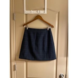 Aritzia Babaton Modern Mini Skirt Size 6